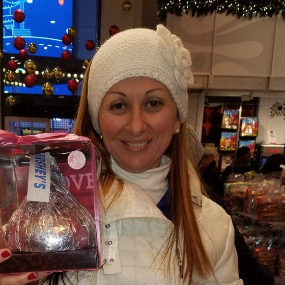 Meet your Posher, Daniela - Picture 5 of 16